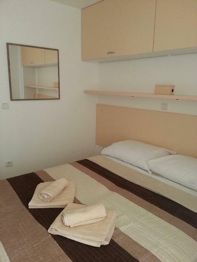 נין Kartini Apartment מראה חיצוני תמונה
