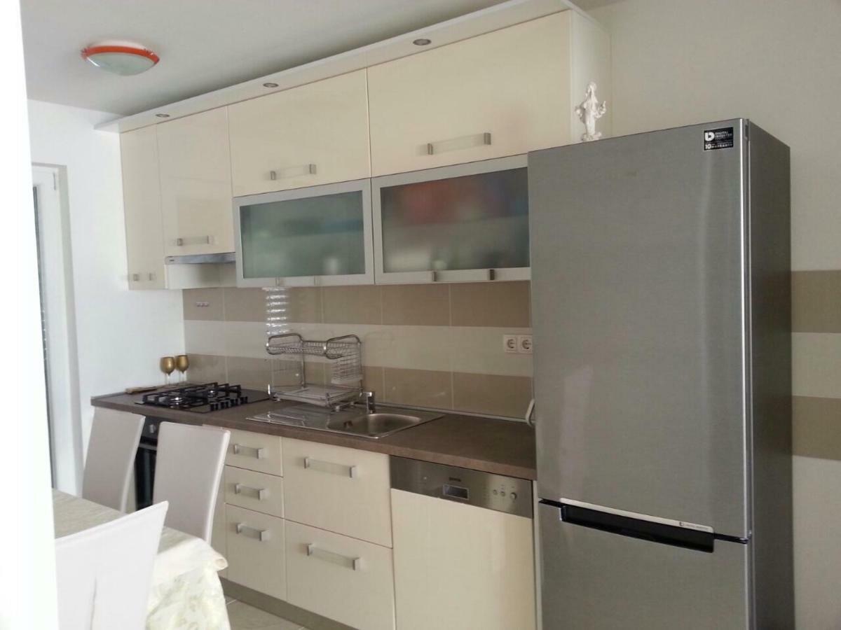 נין Kartini Apartment מראה חיצוני תמונה