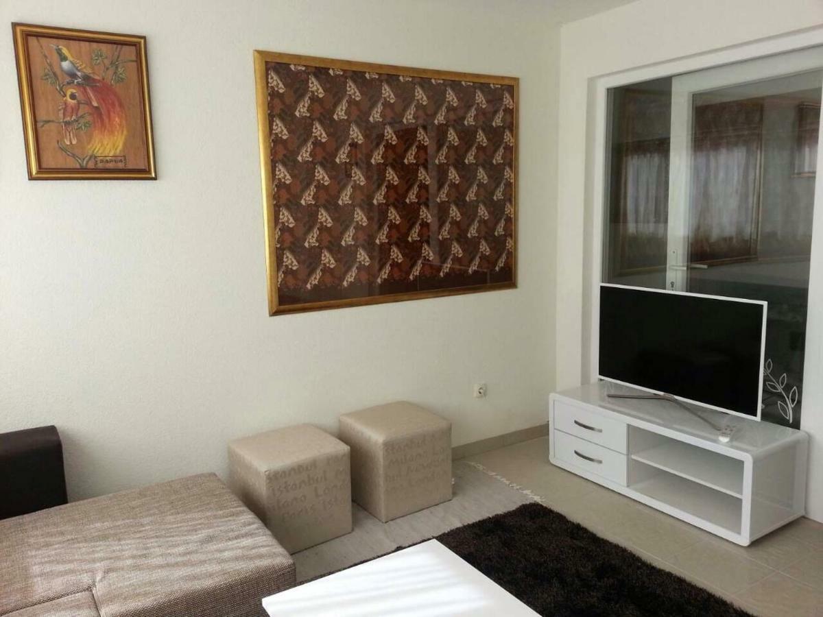 נין Kartini Apartment מראה חיצוני תמונה