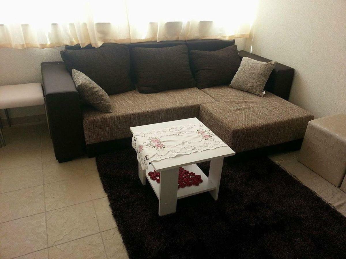 נין Kartini Apartment מראה חיצוני תמונה