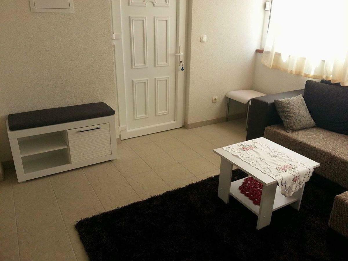 נין Kartini Apartment מראה חיצוני תמונה